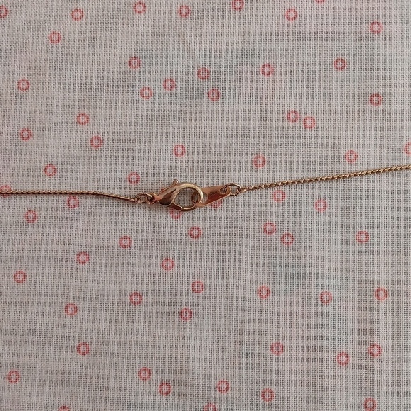 Red Faceted Gold Beaded Chain Necklace - Picture 4 of 7